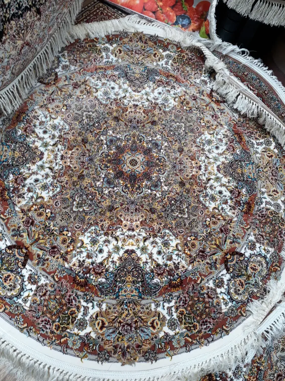 فرش دایره سالاری ۱۰۰۰شانه اصل کرم گرد۱۵۰×۱۵۰ سایز|فرش|تبریز, |دیوار