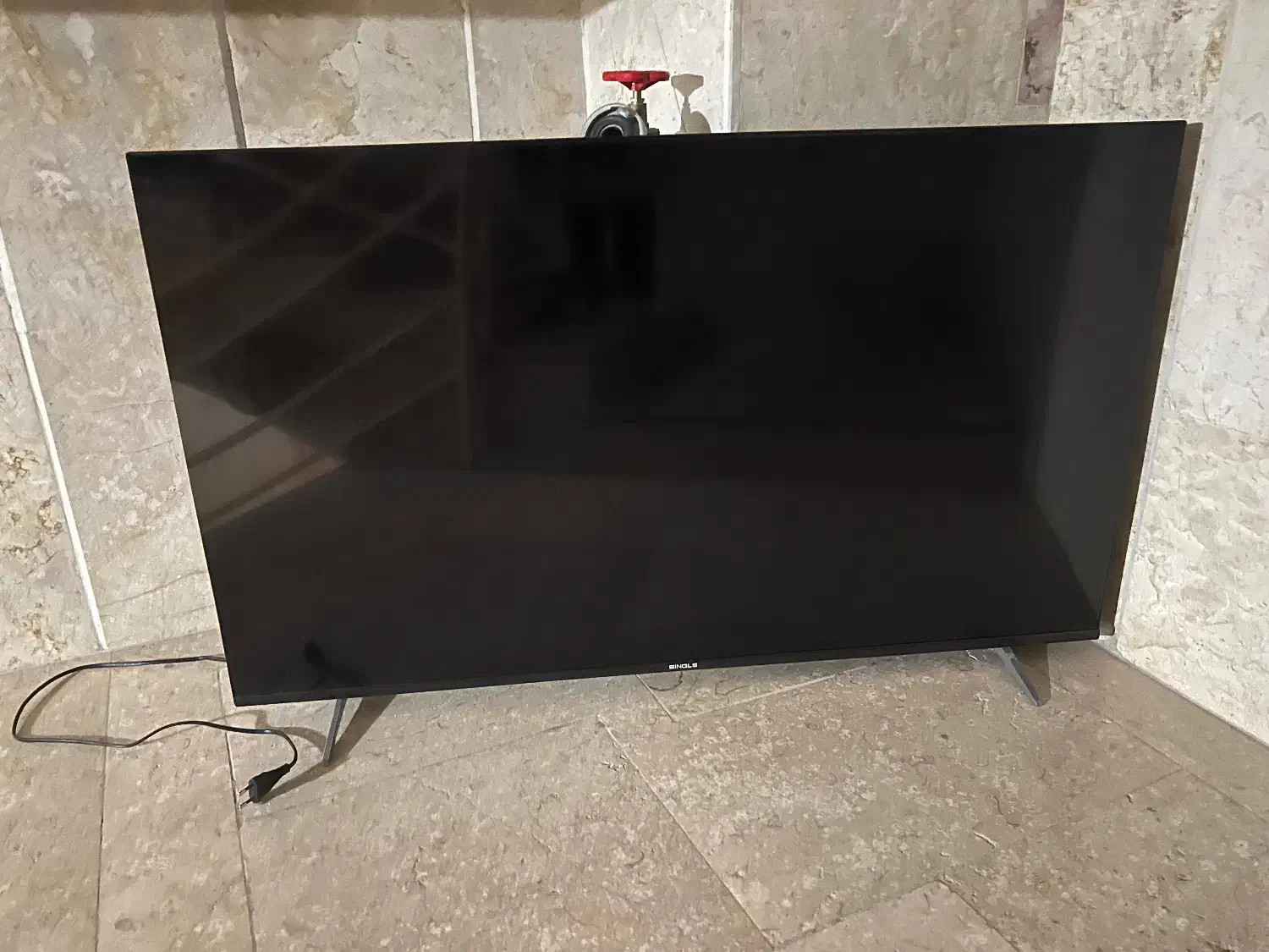 تلوزیون سینگل شکشته۵۰اینچ|تلویزیون و پروژکتور|آمل, |دیوار