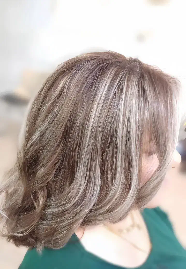 رنگ و لایت مو آف 50%|خدمات آرایشگری و زیبایی|رشت, استقامت ۱|دیوار