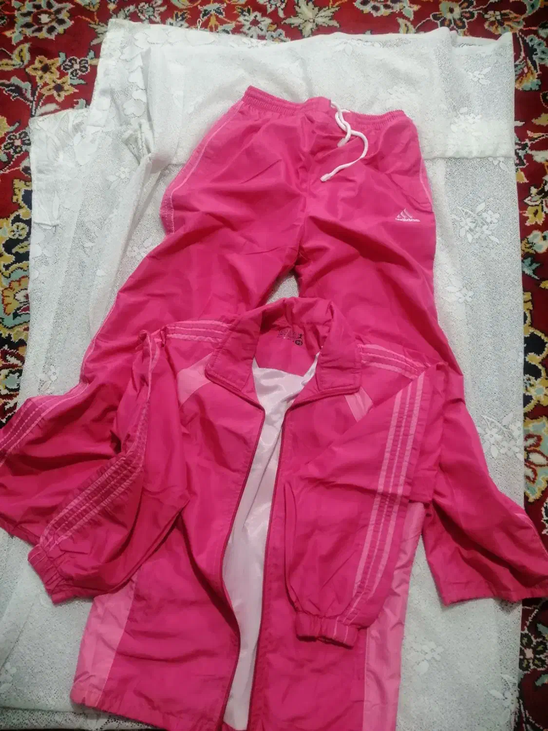 لباس ورزشی دخترانه|لباس|نیشابور, فرح بخش|دیوار