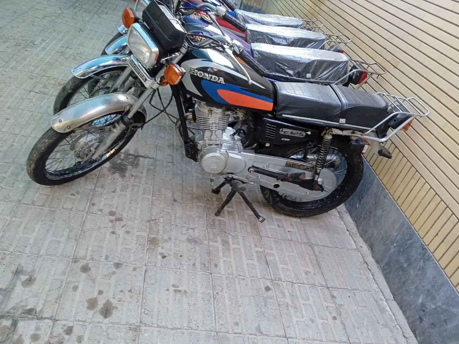 موتور سیکت مزای ده ای مصرف ها همه چی نو شده|موتورسیکلت|مرودشت, ژیان|دیوار