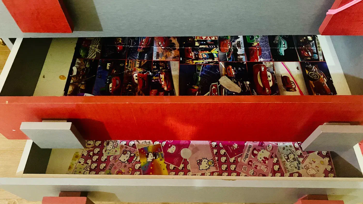 کمد نوجوان|میز و صندلی غذاخوری|ساری, |دیوار