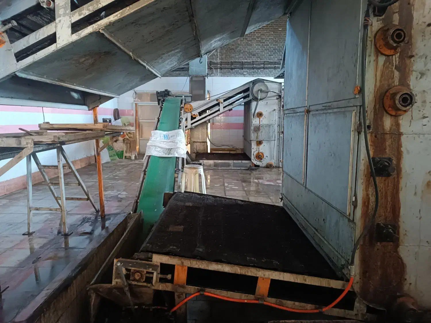 کارگاه کشمش پاک کنی|استخدام صنعتی، فنی، مهندسی|قوچان, |دیوار