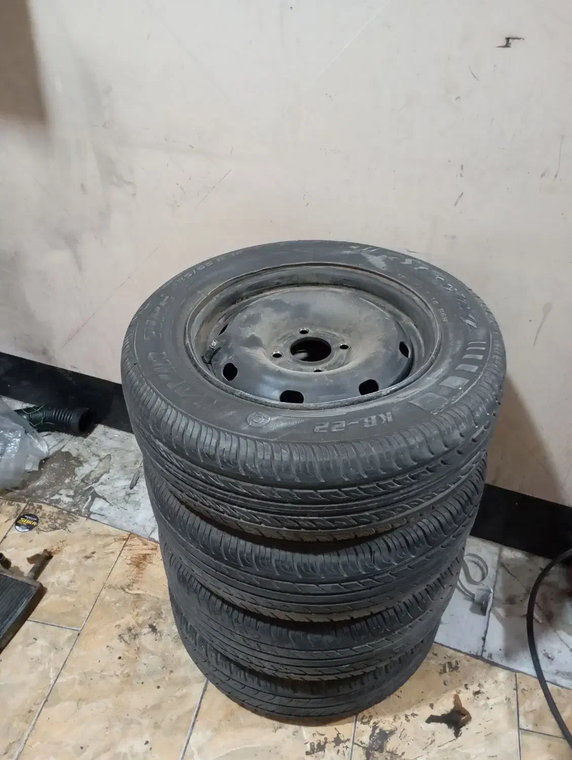 رینگ و لاستیک کویرتایر|قطعات یدکی و لوازم جانبی|پاکدشت, پاکدشت (مامازند)|دیوار