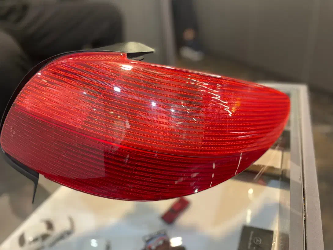 چراغ عقب ۲۰۶|قطعات یدکی و لوازم جانبی|تهران, گیشا|دیوار