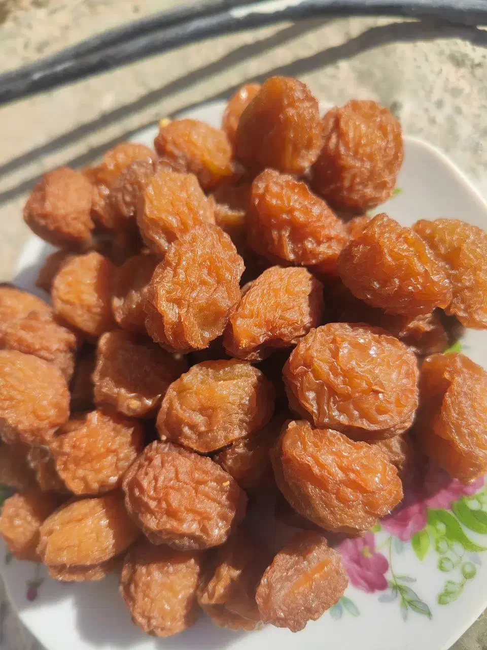 آلو بخارا|خوردنی و آشامیدنی|آبگرم, |دیوار