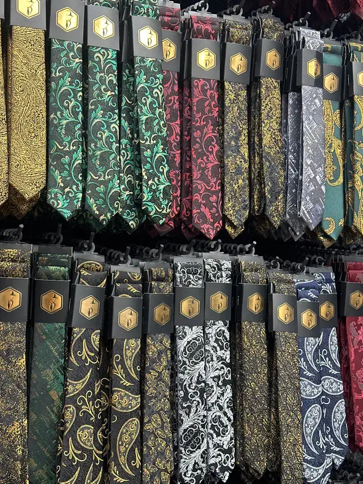 کارگر ساده نیازمندیم|استخدام خدمات فروشگاه و رستوران|تهران, پامنار|دیوار