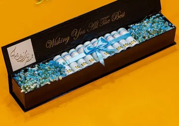 دسته گل و باکس پول|گل مصنوعی|ایلام, |دیوار