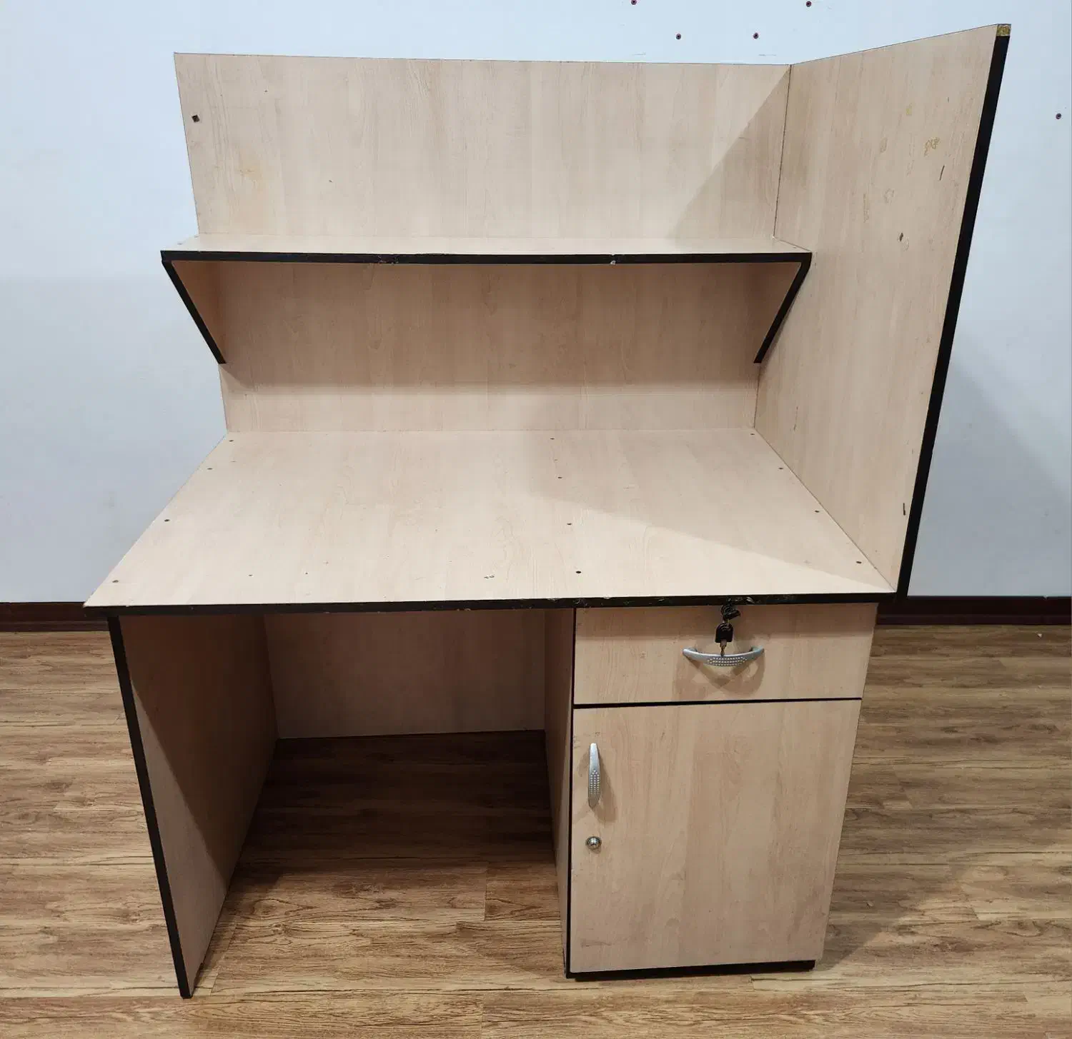 میز کار|فروشگاه و مغازه|لنجان, |دیوار