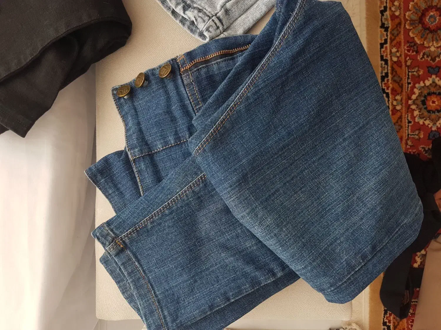 شلوار لی|لباس|اصفهان, تخت فولاد|دیوار