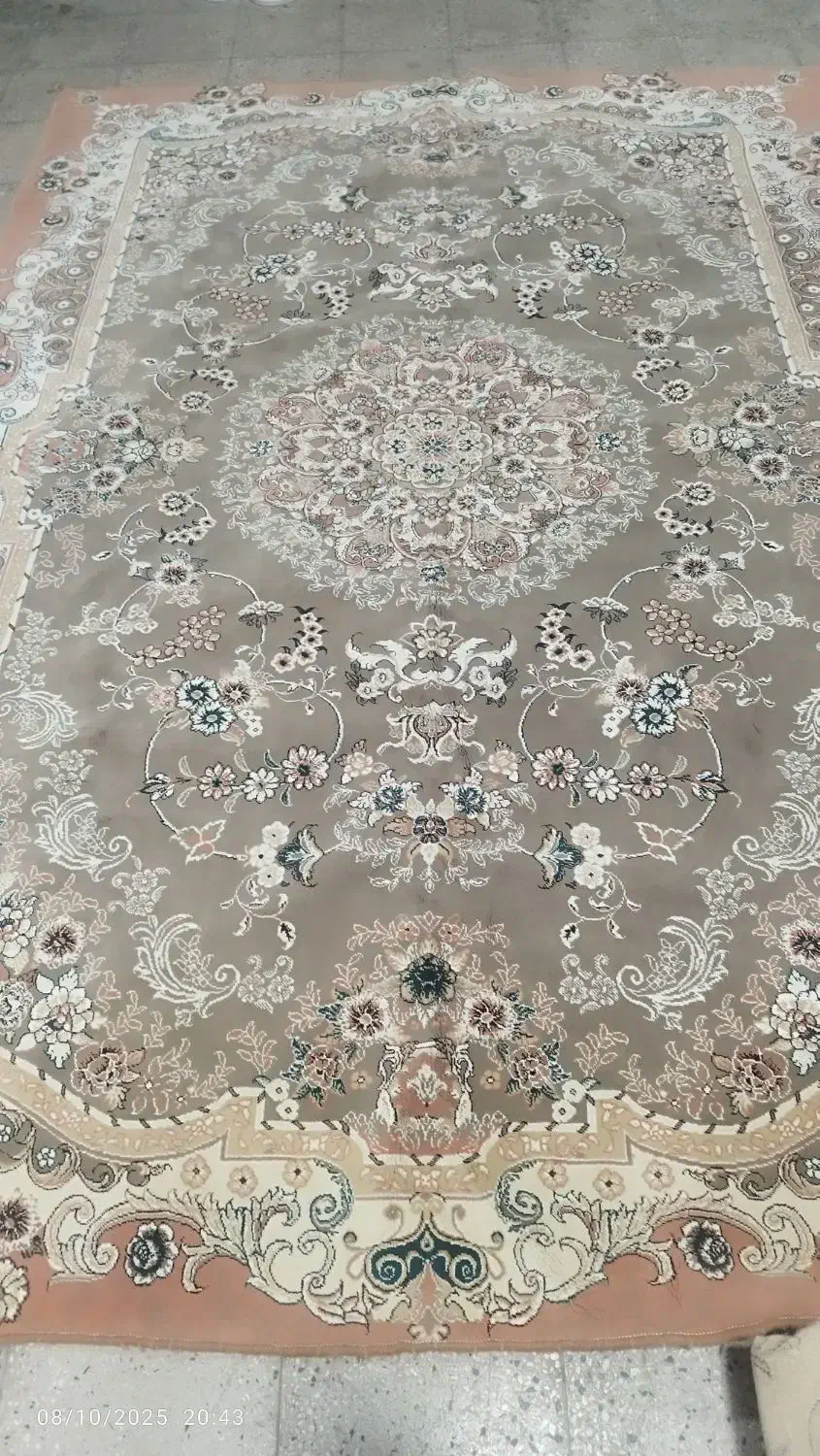 یک تخته ۶ متری گردویی|فرش|پاکدشت, حصار امیر|دیوار