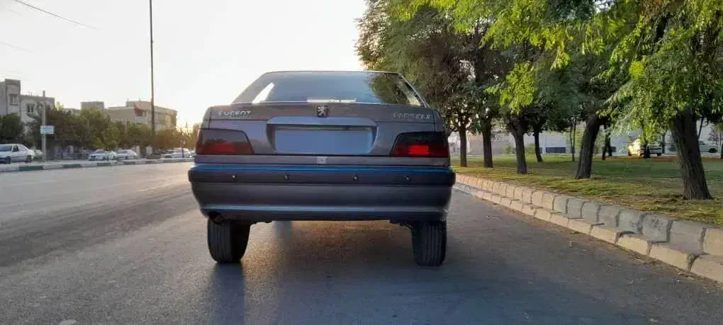 پژو پارس ۸۳ اتاق تعویض ۱۴۰۰|خودرو سواری و وانت|خرم‌آباد, |دیوار