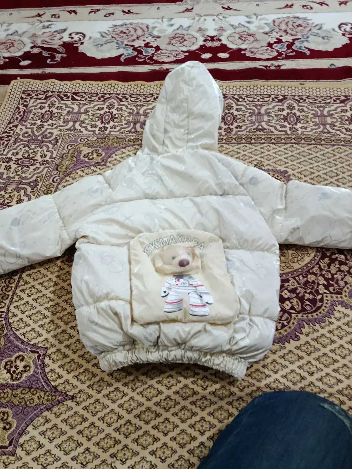 کاپشن اسپرت|لباس|اسفراین, |دیوار