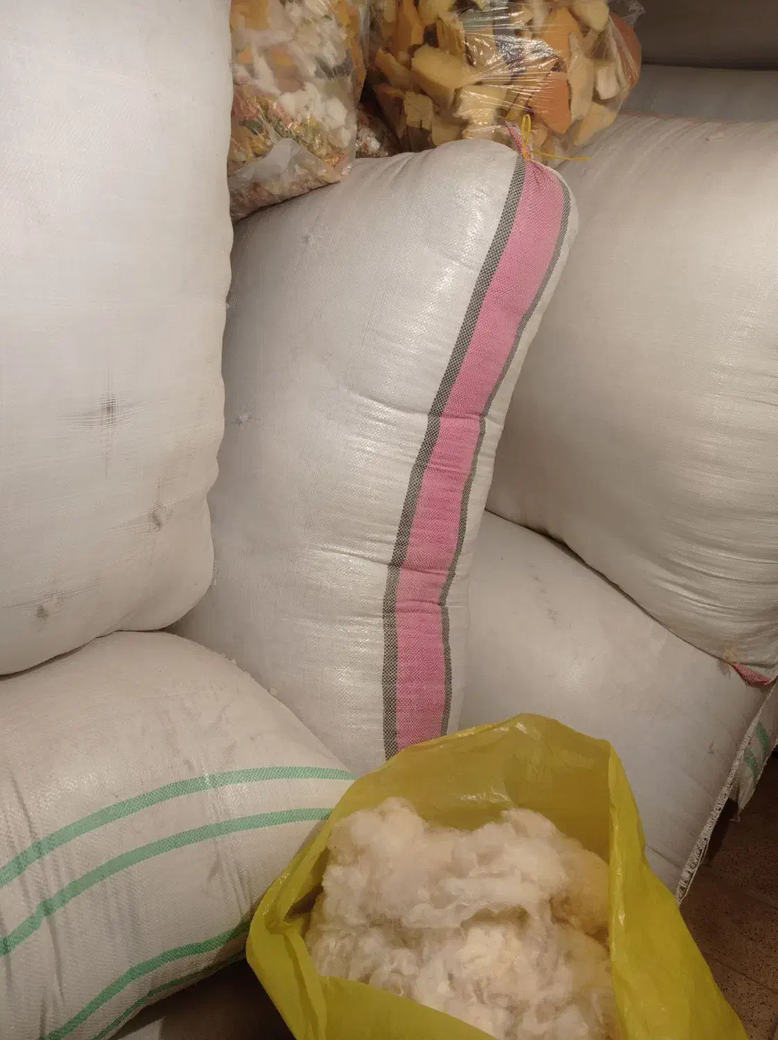 پشم و پشم شیشه و الیاف|رختخواب، بالش، پتو|ارومیه, |دیوار