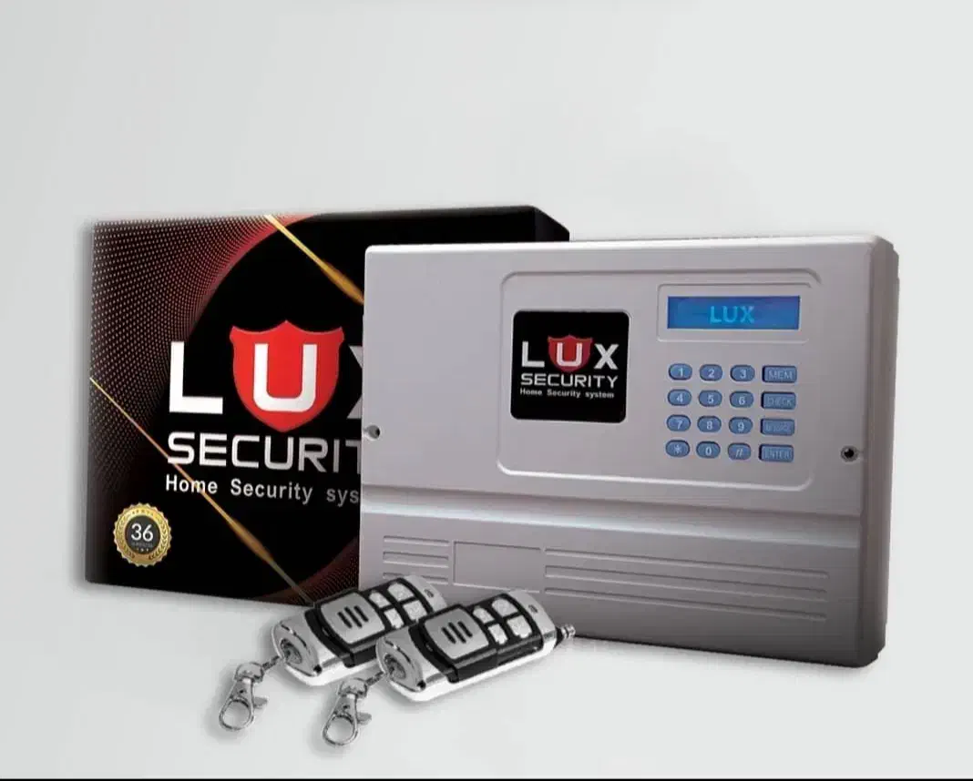 انواع دوربین مداربسته و دزدگیر اماکن|دوربین مداربسته|آبدانان, |دیوار