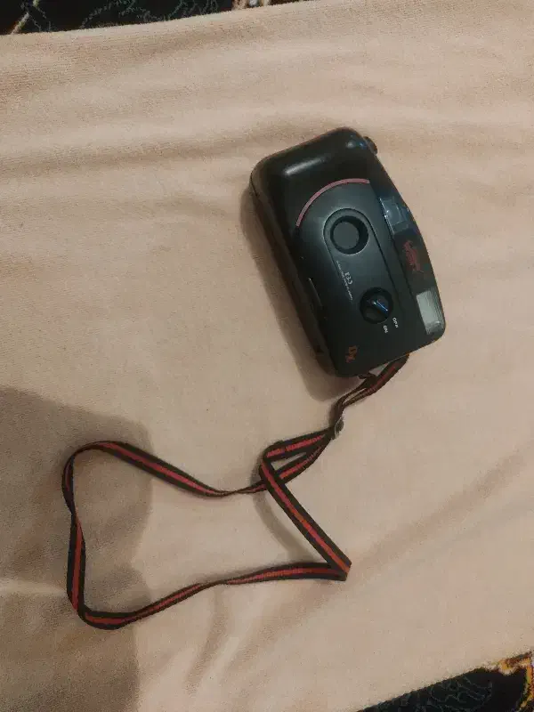 دوربین عکاسی کلکسیونی قابل معاوضه|دوربین عکاسی و فیلم‌برداری|ایلام, |دیوار