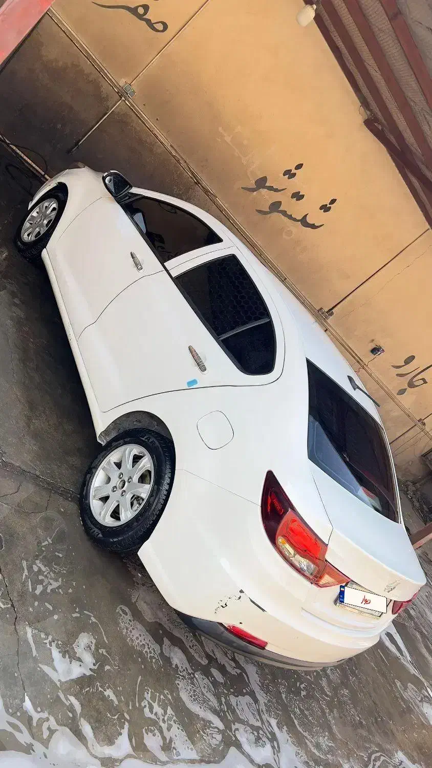 شاهین مدل ۴۰۲ سانروف دار|خودرو سواری و وانت|میبد, |دیوار