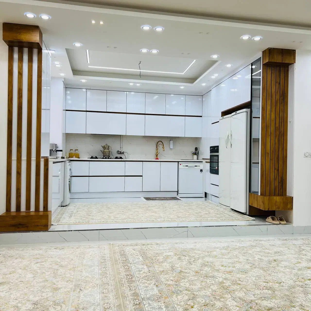 طراحی و اجرای دکوراسیون داخلی چرو دکور|مصالح و تجهیزات ساختمان|کامیاران, |دیوار