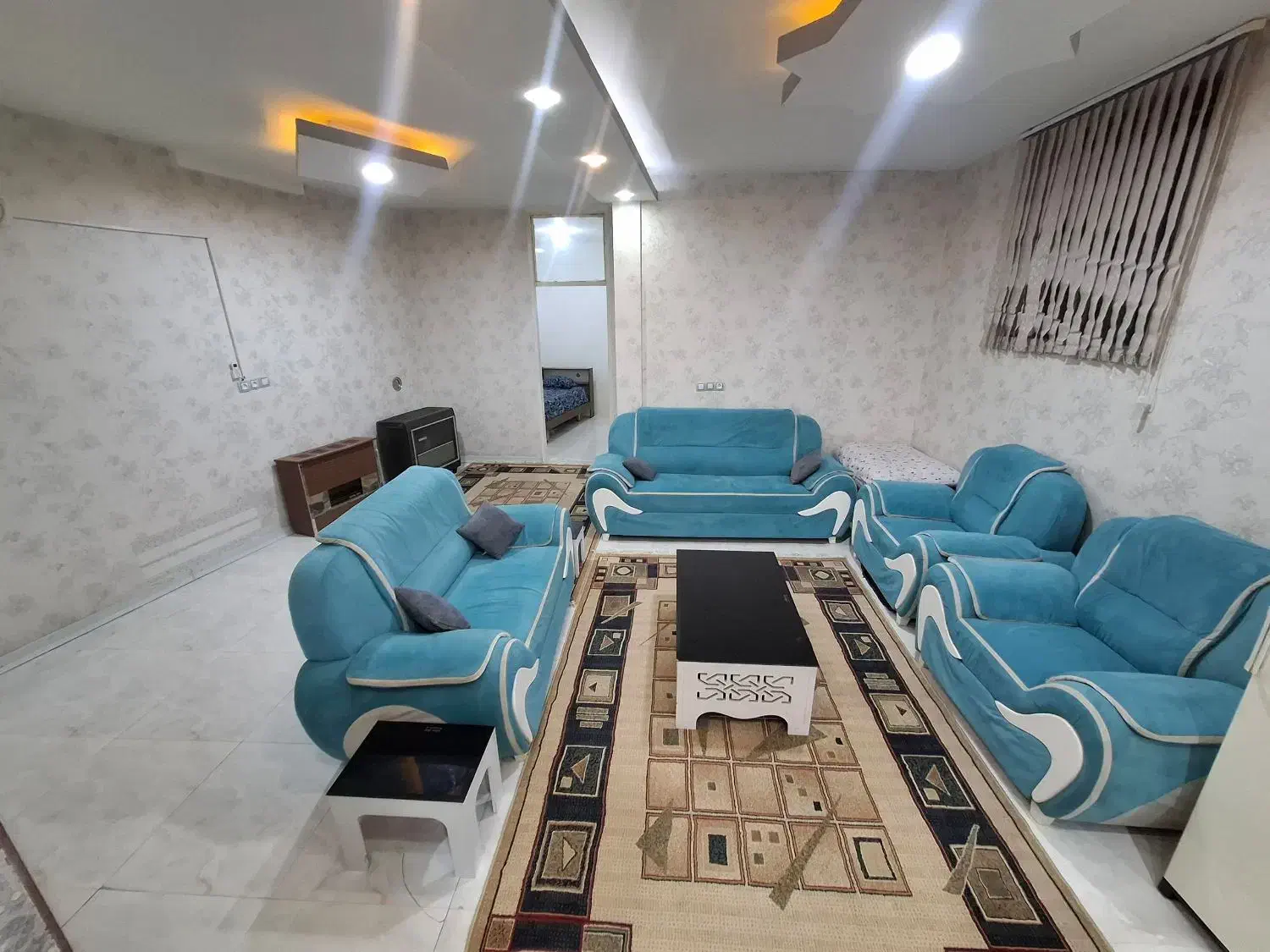 مبله سوییت ویلایی تایمی روزانه ۲۴پاسخگو پارکینگدار|اجارهٔ کوتاه‌مدت آپارتمان و سوئیت|شیراز, تندگویان|دیوار