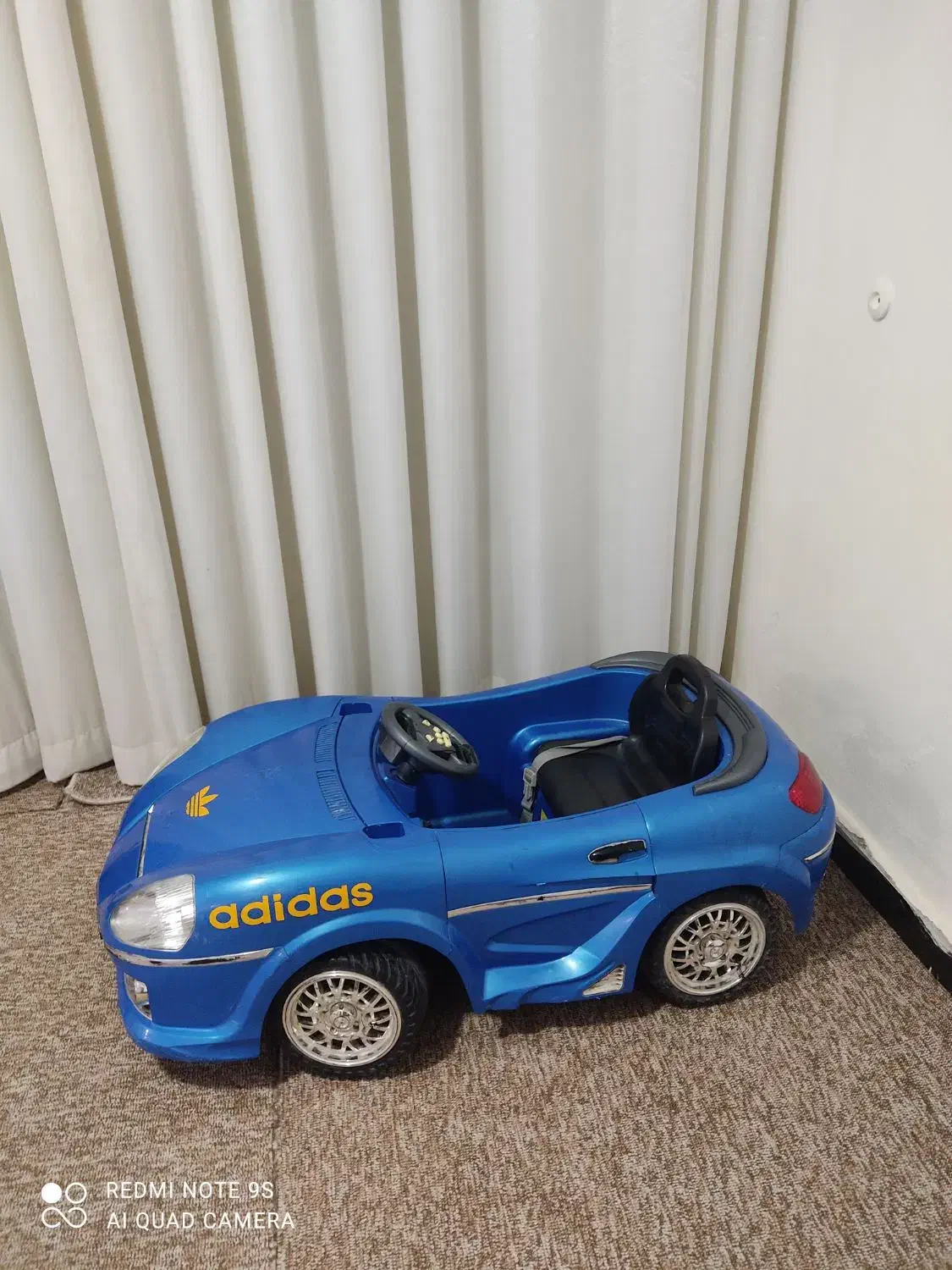 ماشین شارژی|اسباب‌بازی بچه|آبپخش, |دیوار