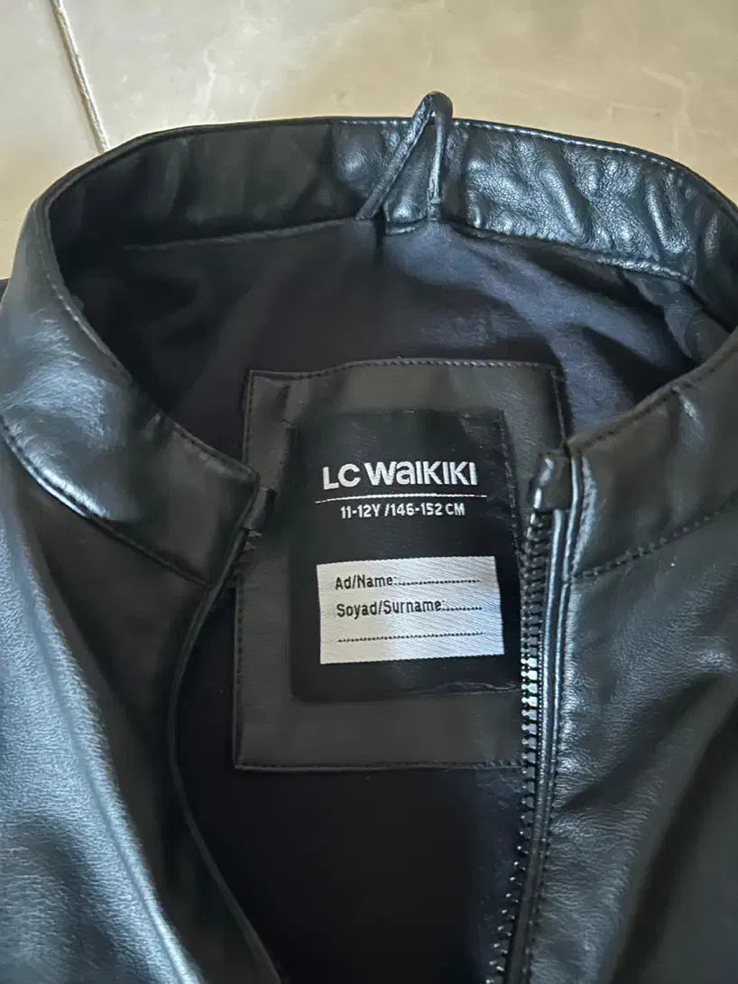 کت چرم|کفش و لباس بچه|اصفهان, شهید رجایی|دیوار