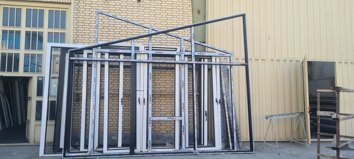 درب و پنجره آلومینیوم و upvc مستقیم از کارخانه|خدمات پیشه و مهارت|تهران, دردشت|دیوار