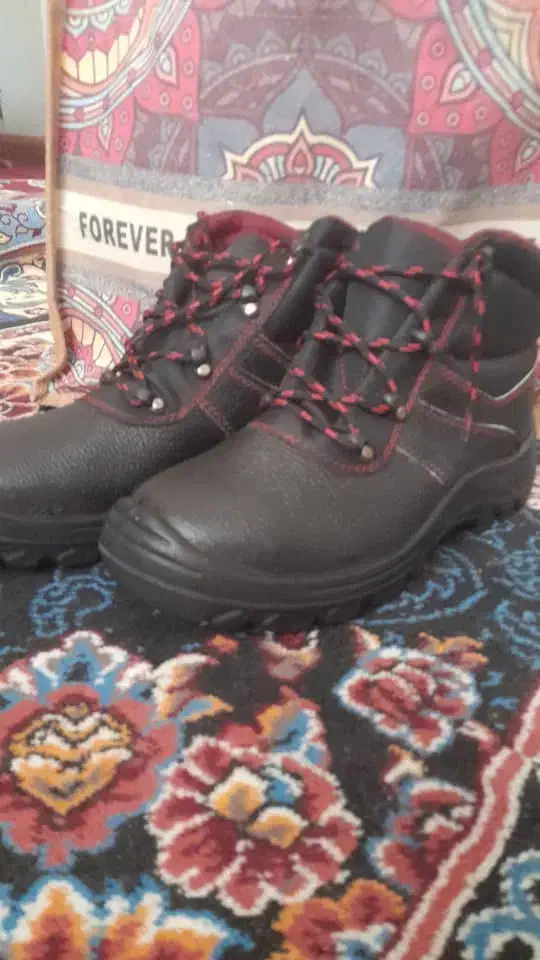 کفش ایمنی|کیف، کفش، کمربند|اهواز, سپیدار|دیوار