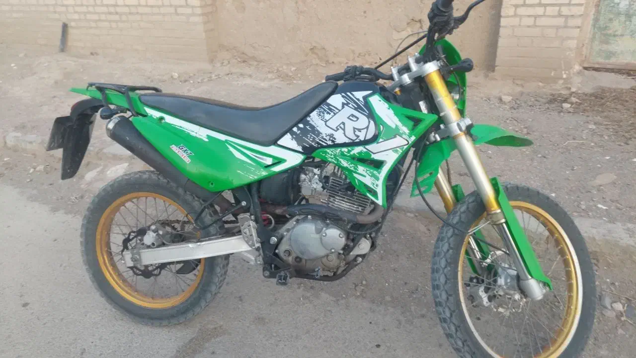 موتور تریل روان ۲۰۰|موتورسیکلت|زاینده رود, |دیوار