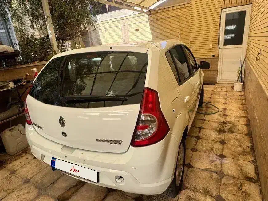 ساندرو اتومات|خودرو سواری و وانت|کرمان, |دیوار