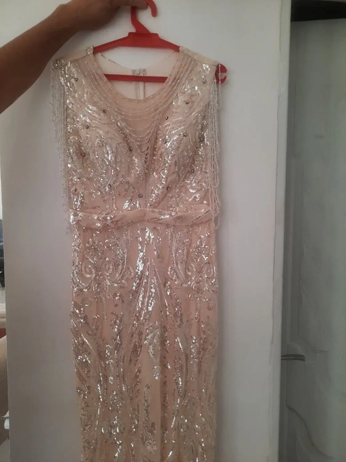 لباس مجلسی.|لباس|گرگان, |دیوار