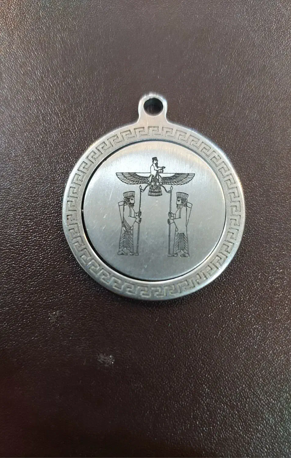 آویز فروهر|فروشگاه و مغازه|کاشمر, |دیوار