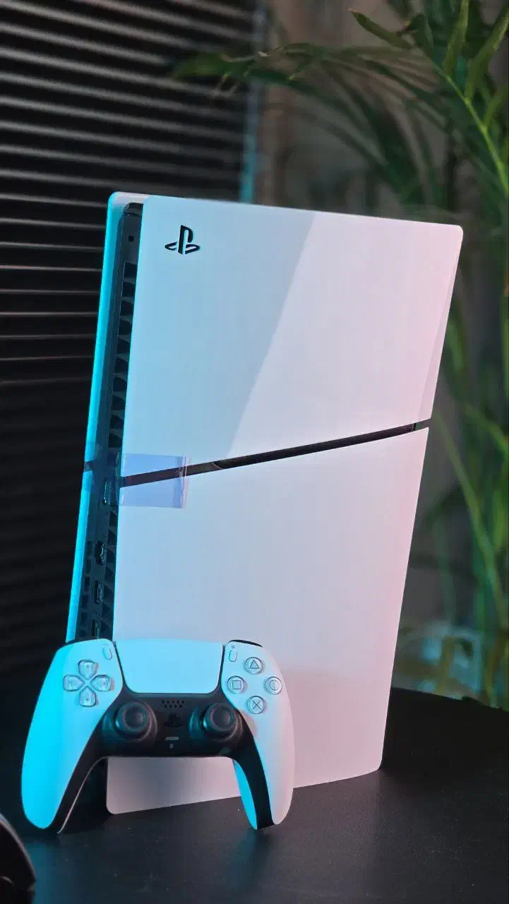 ps5 Ppro 1trab. ayt silver|کنسول، بازی ویدئویی و آنلاین|مشهد, کوه سنگی|دیوار