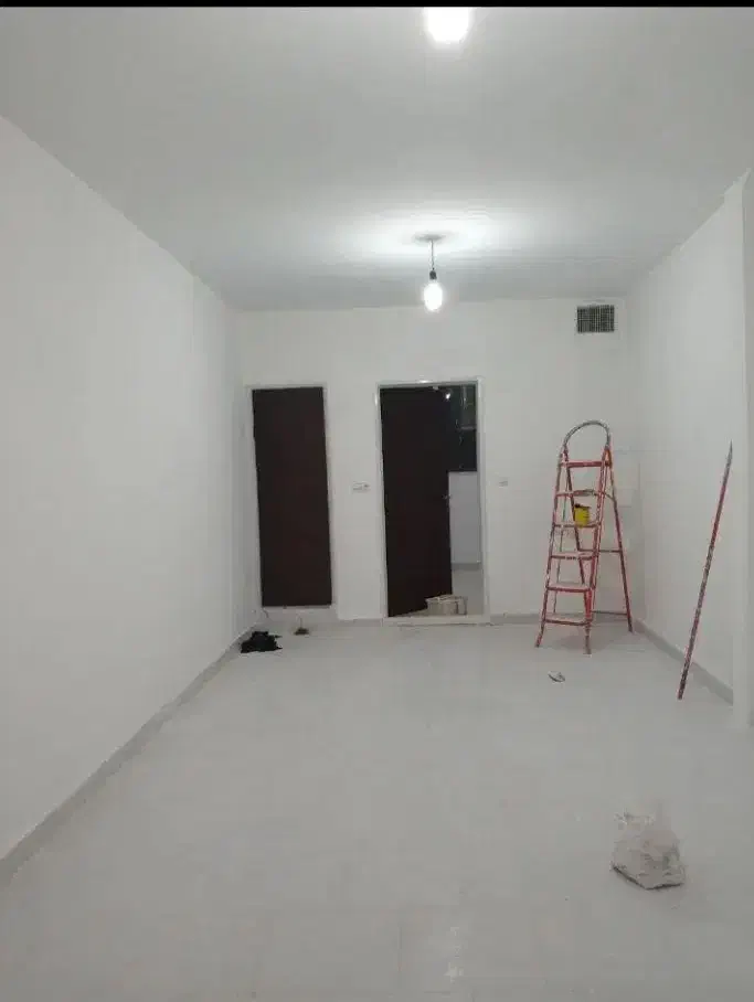 نصاب کاغذ دیواری و پوستر|خدمات پیشه و مهارت|نسیم‌شهر, |دیوار