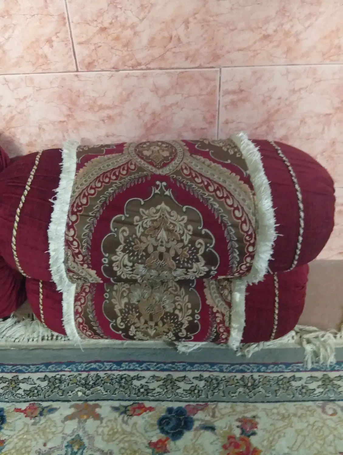 بالشت لری|پشتی|شیراز, بالا کفت|دیوار