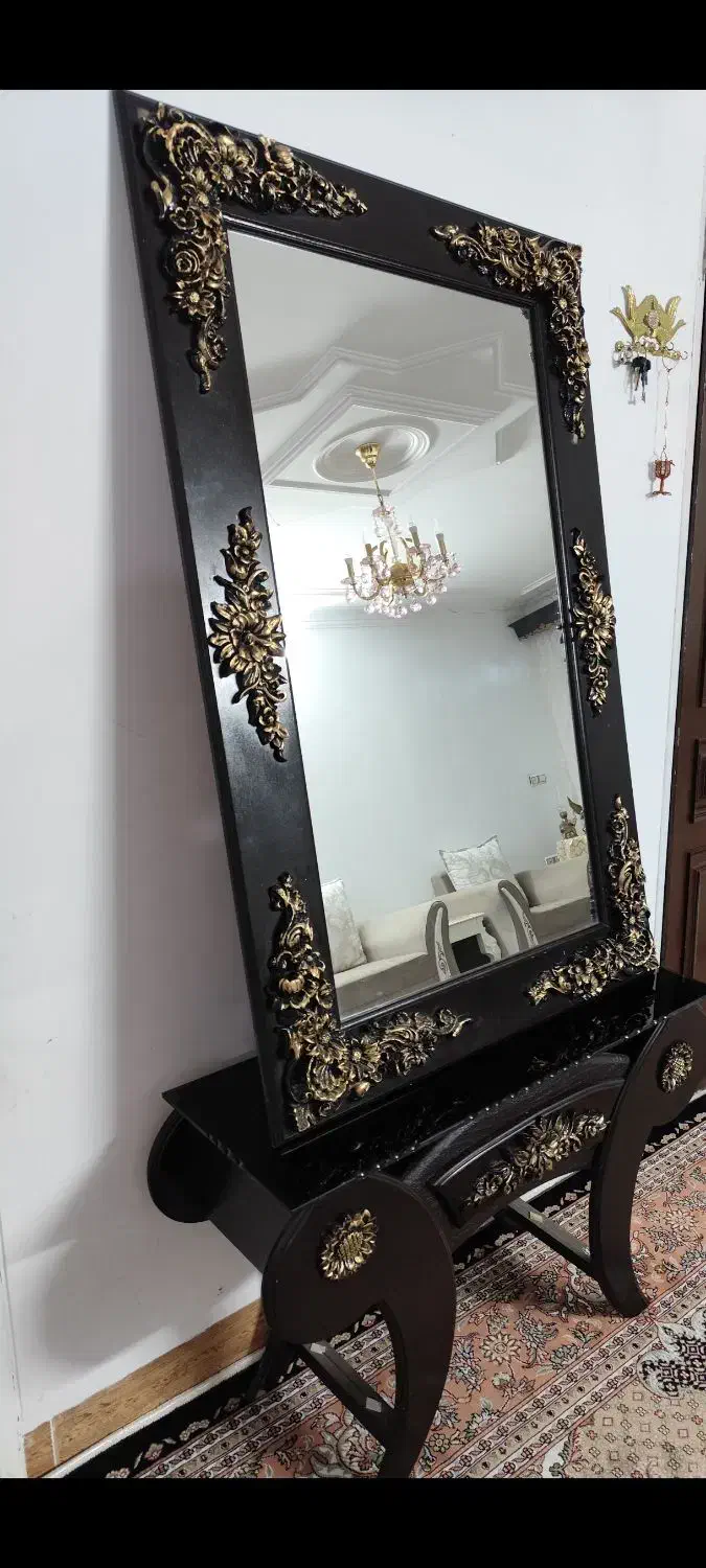 میز آیینه|آینه|بروجرد, |دیوار