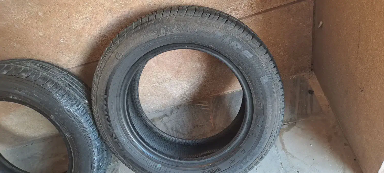 لاستیک ۱۴|قطعات یدکی و لوازم جانبی|بروجرد, |دیوار