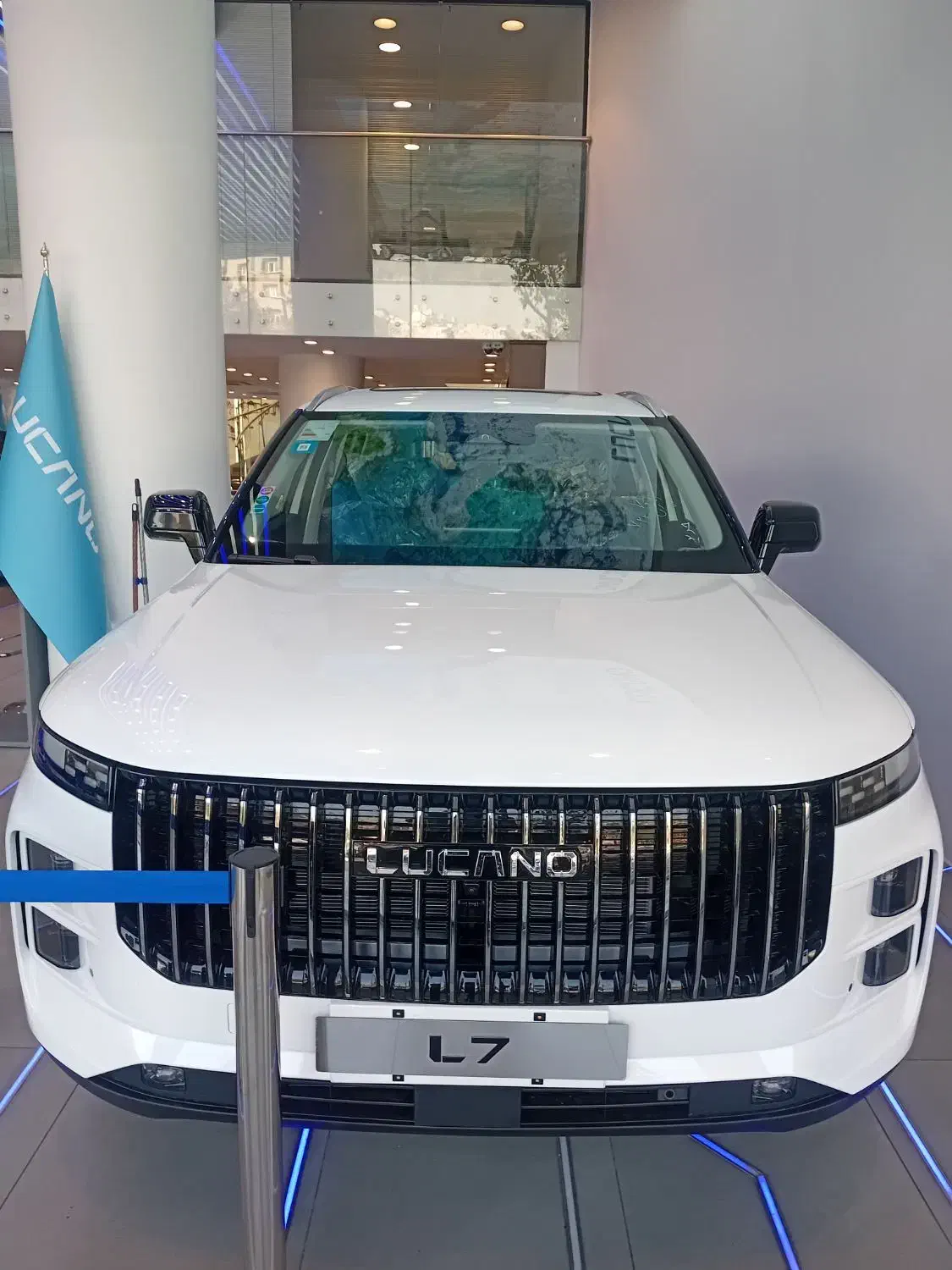 لوکانو ال ۷ سفید و نقره ای|خودرو سواری و وانت|تهران, فردوس|دیوار