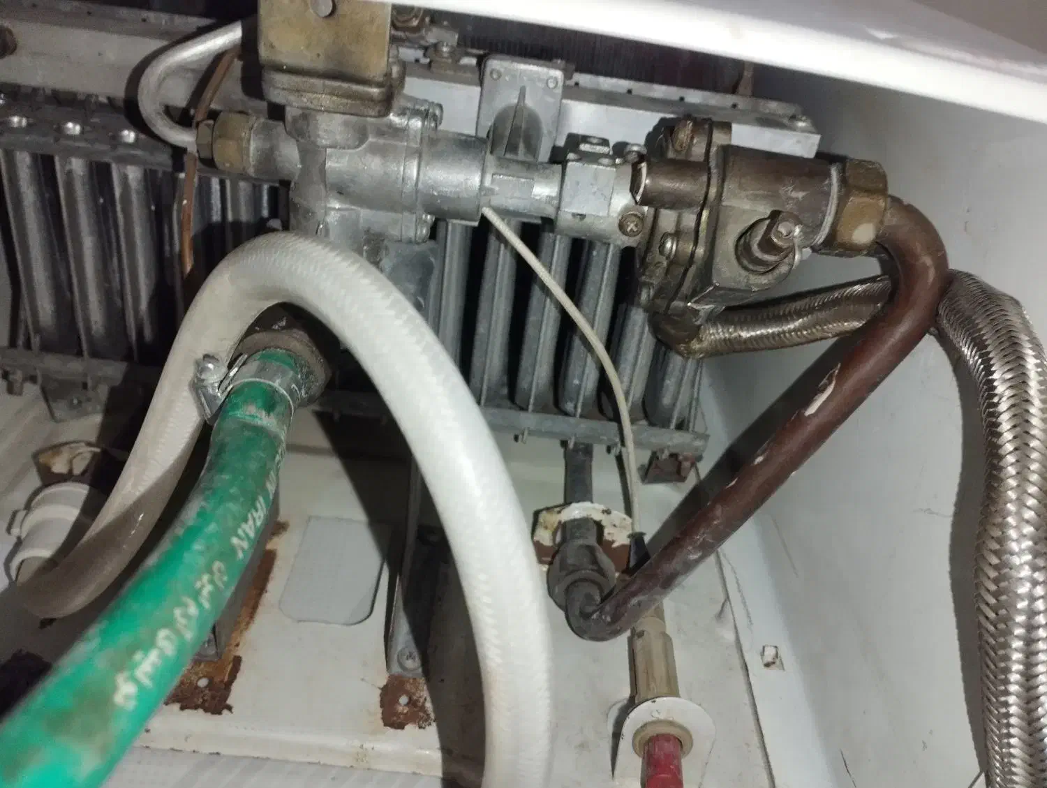 آب گرم کن دیواری بوتان 3115|آبگرمکن، پکیج، شوفاژ|محمدشهر, محمدشهر|دیوار