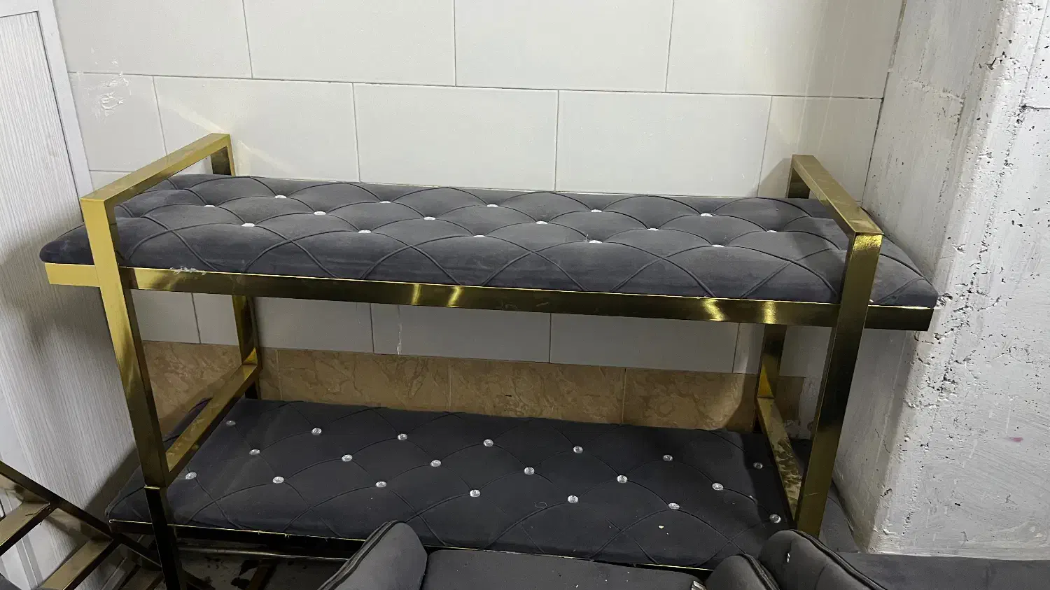 لوازم سالن زیبایی|آرایشگاه و سالن‌های زیبایی|کرج, ساسانی (قلمستان)|دیوار