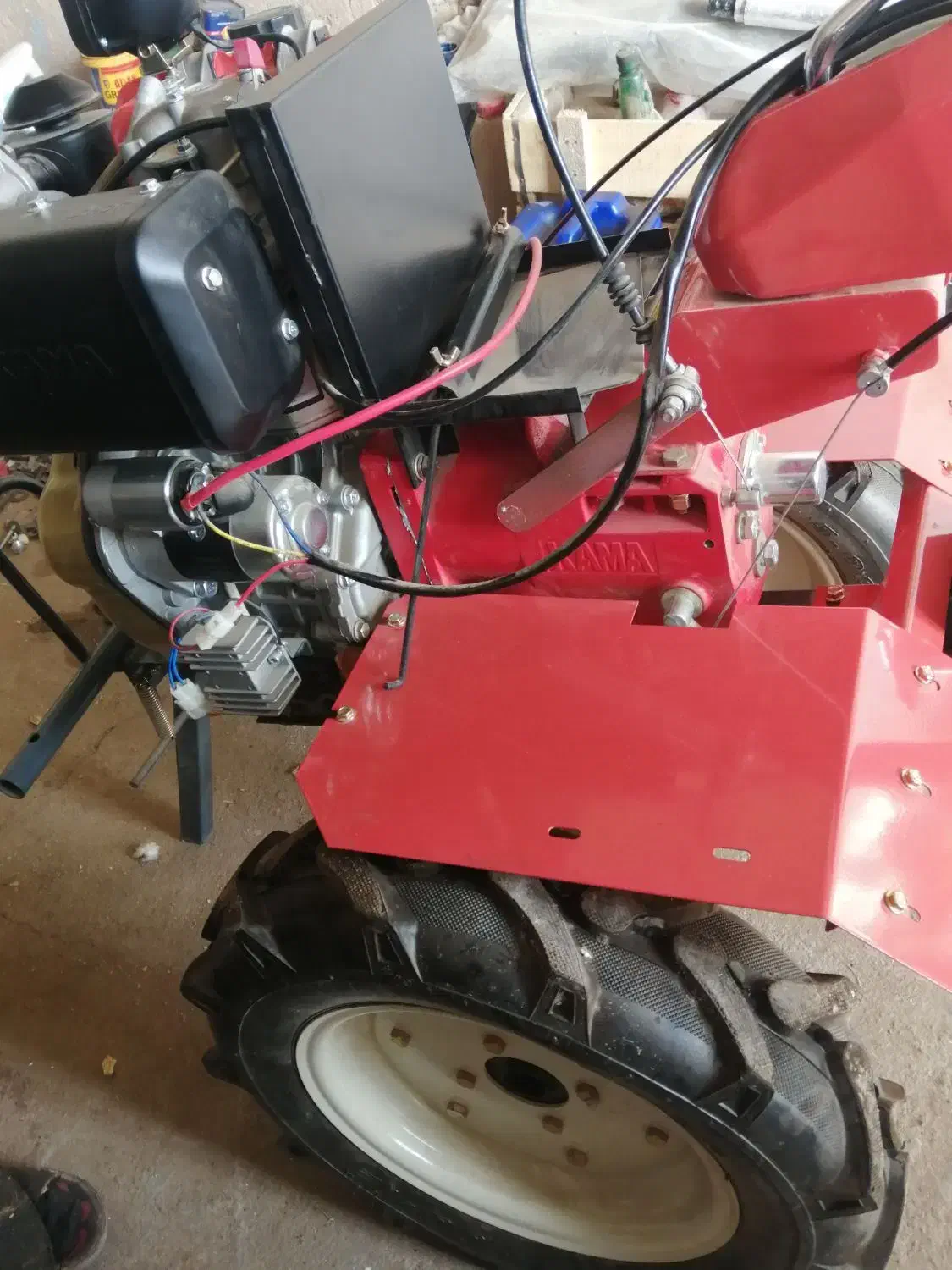 تیلر|قطعات یدکی و لوازم جانبی|نیشابور, خط کاشمر|دیوار