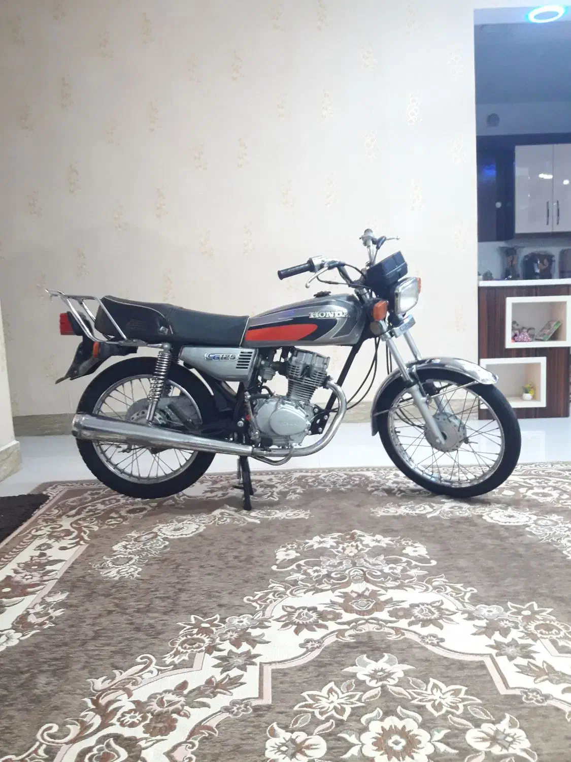 موتورسیکلت کثیر۱۲۵درحدصفرباکارت سوخت|موتورسیکلت|اهواز, شریعتی جنوبی|دیوار