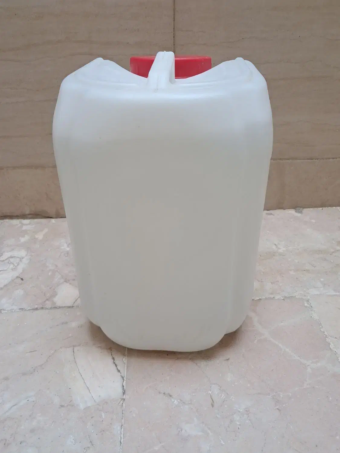 دبه ۲۰ لیتری|ظروف نگهدارنده، پلاستیکی، یکبارمصرف|قم, کلهری|دیوار