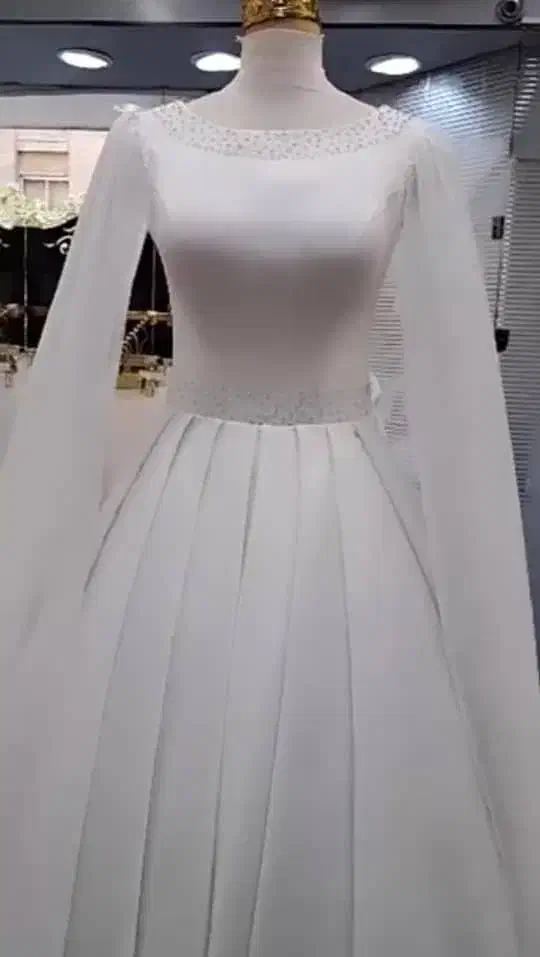 لباس عروس|لباس|اصفهان, دوطفلان|دیوار