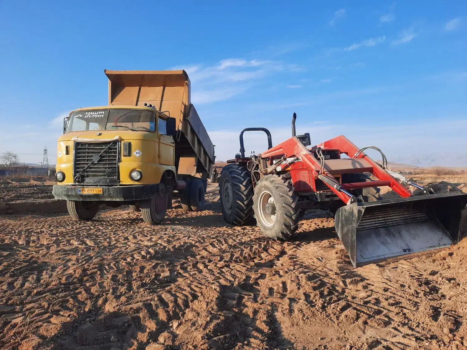 تراکتور بیل دار و ماشین کمپرسی|خدمات حمل و نقل|شیروان (خراسان), |دیوار