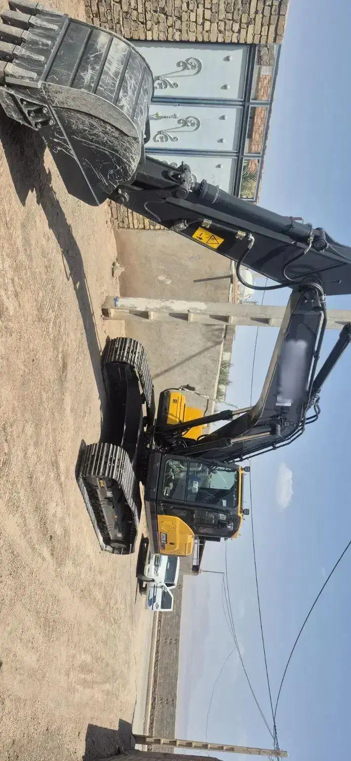 بیل مکانیکی زنجیری۲۲۰ شانتویی مدل۲۰۲۵|خودرو سنگین|شاهرود, |دیوار