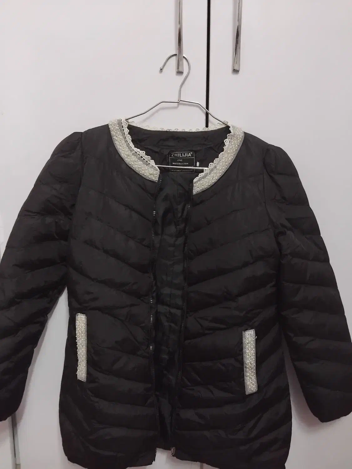 کاپشن|لباس|بیرجند, |دیوار