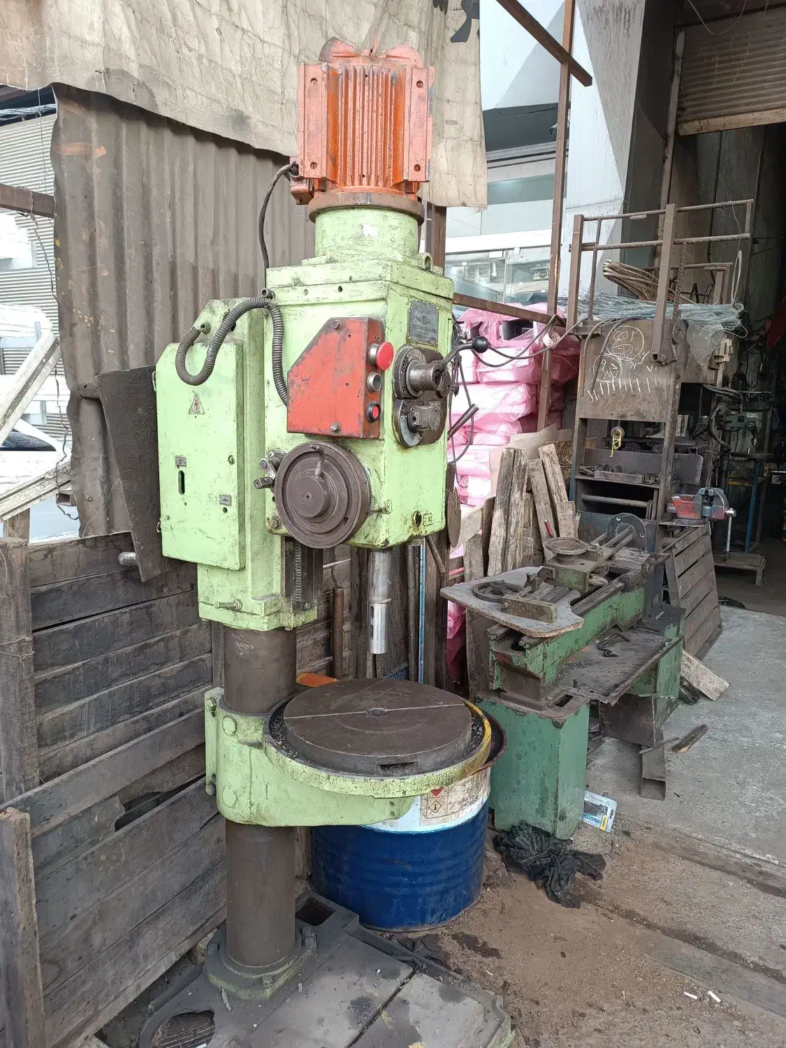 دستگاه دریل ستونی روسی|ماشین‌آلات صنعتی|ری, بازار آهن|دیوار