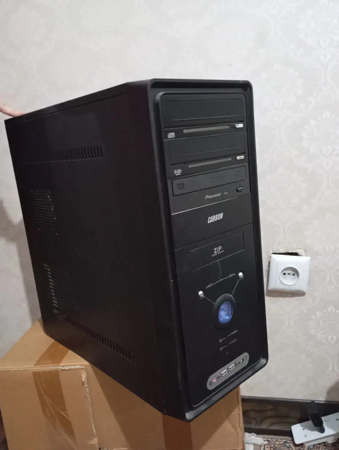 کیس کامپیوتر|قطعات و لوازم جانبی رایانه|اندیشه, اندیشه فاز ۳|دیوار