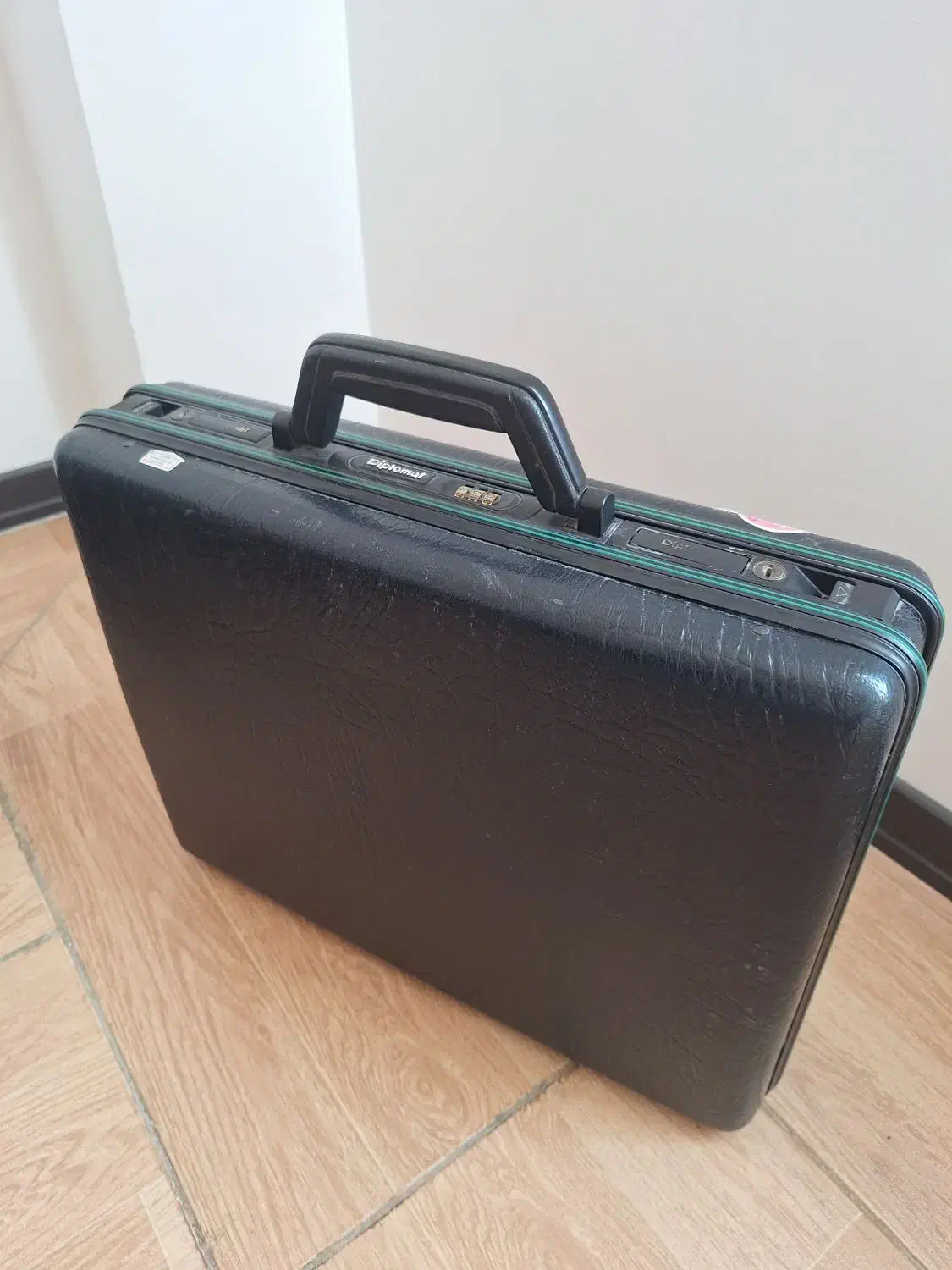 کیف سامسونت فایبرگلاس دیپلمات|کیف، کفش، کمربند|گنبد کاووس, |دیوار