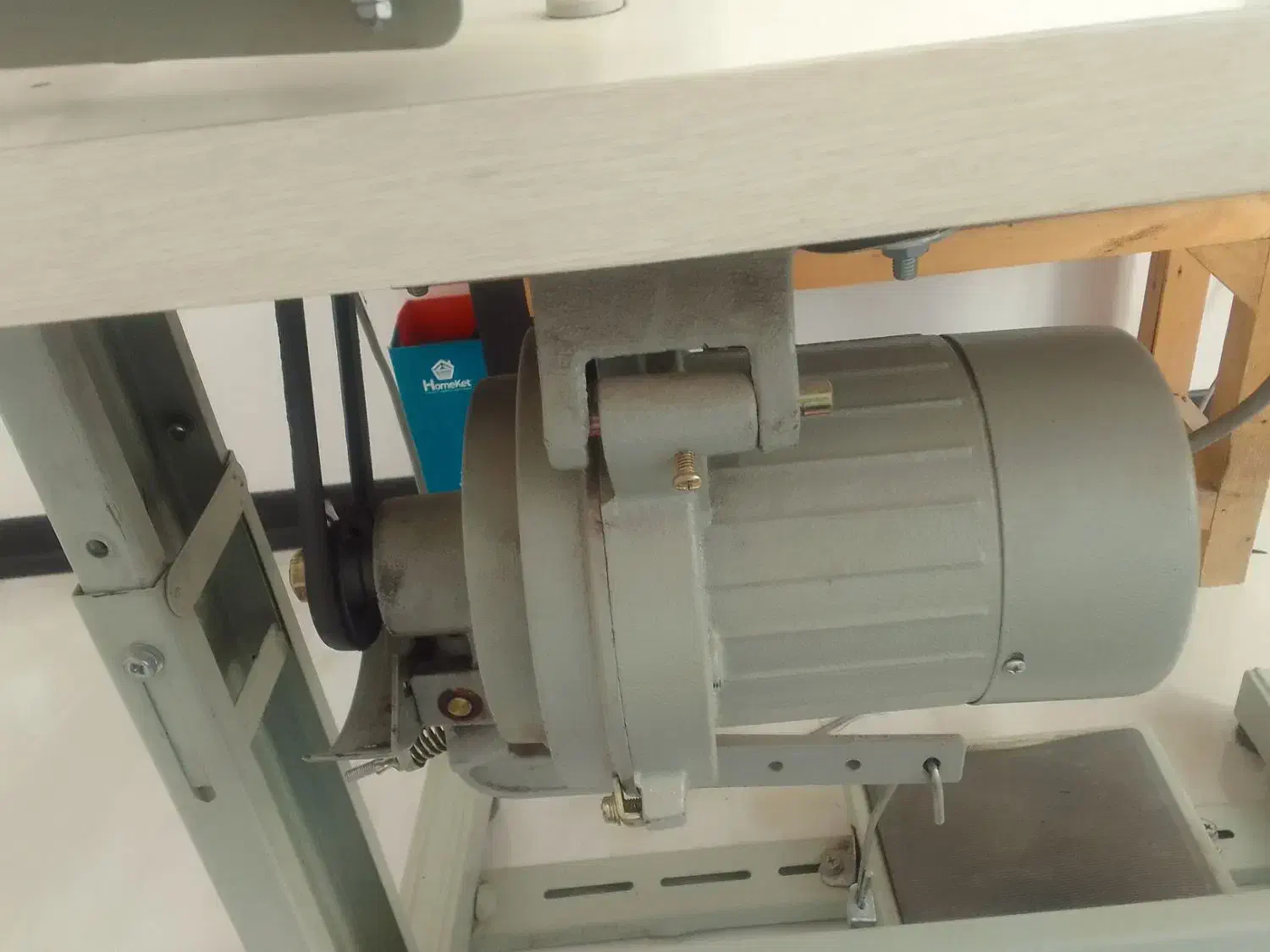 چرخ دوپایه|چرخ خیاطی و ریسندگی|ماهدشت, |دیوار